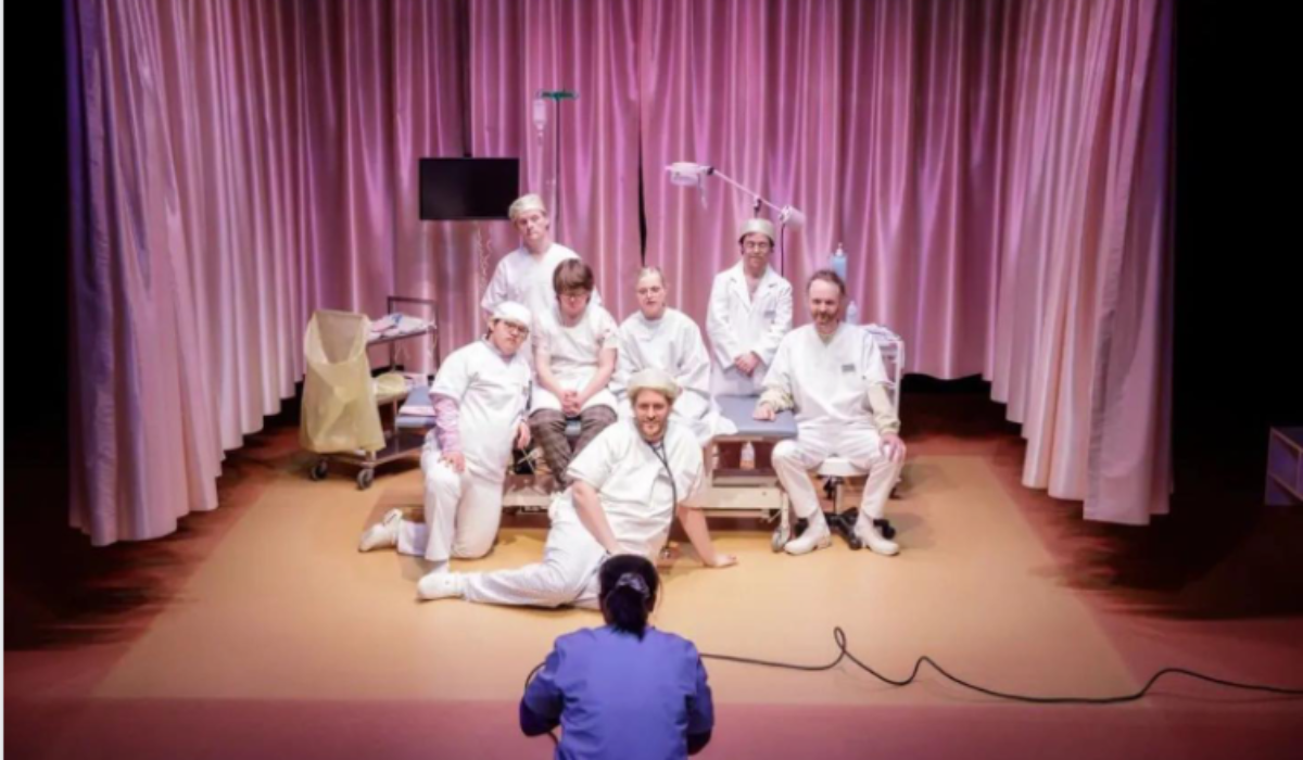«Das kranke Haus» (März/April 2022) – Eine Theater-Satire über vermeintliche Gesundheit und Krankheit